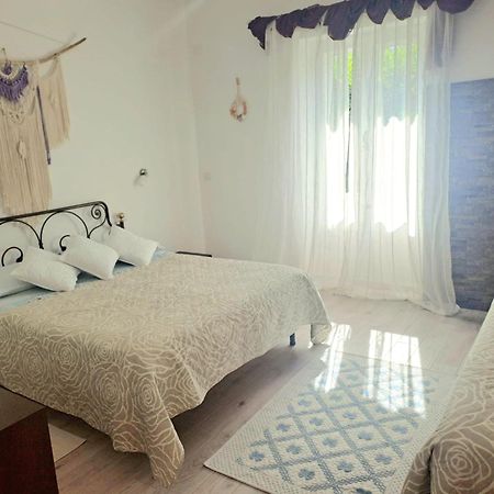 Casa Oleandri Villa Golfo Aranci Exteriör bild